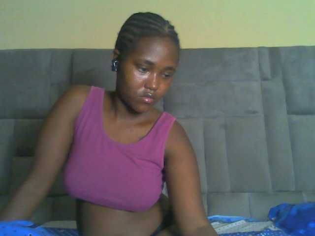 Sexydolly2 Live Cam on BongaCams