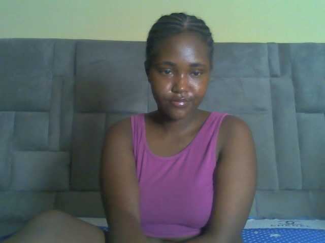 Sexydolly2 Live Cam on BongaCams