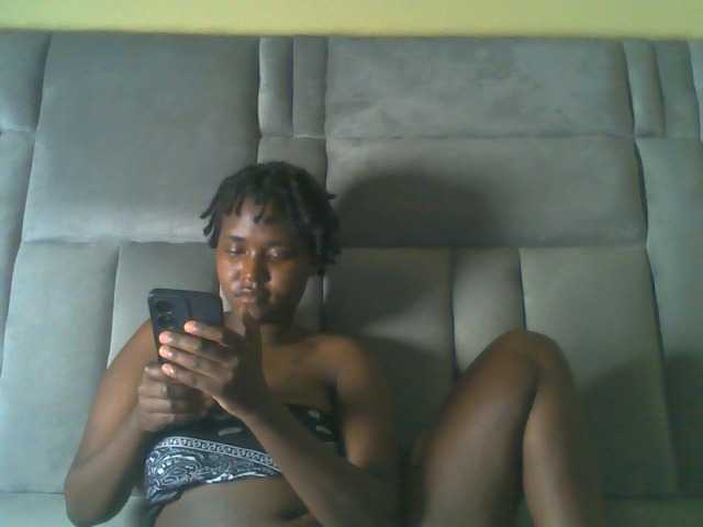 Sexydolly2 webcam bongacams model stream image