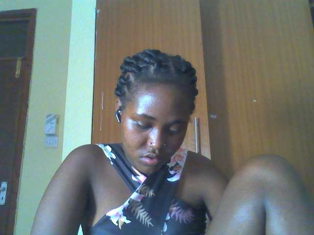 Sexydolly2 Live Cam on BongaCams