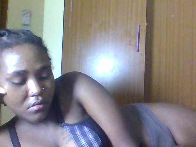 Sexydolly2 webcam