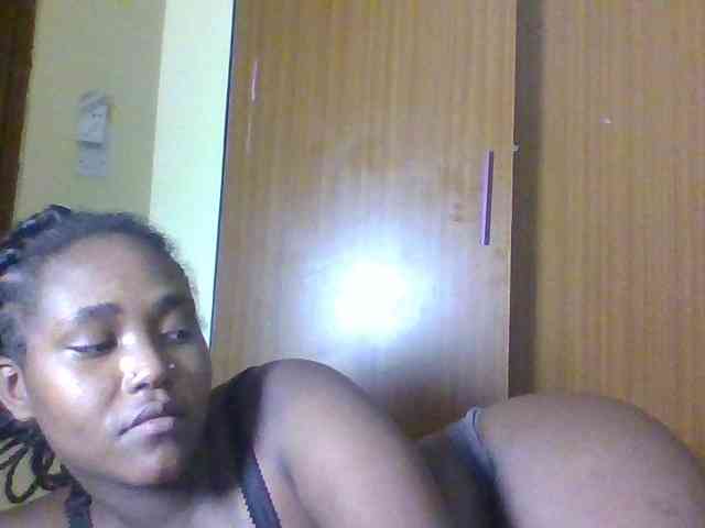 Sexydolly2 webcam