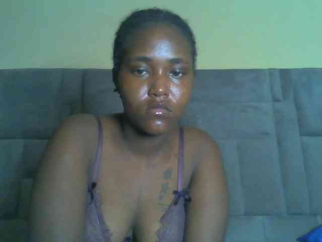 Sexydolly2 webcam