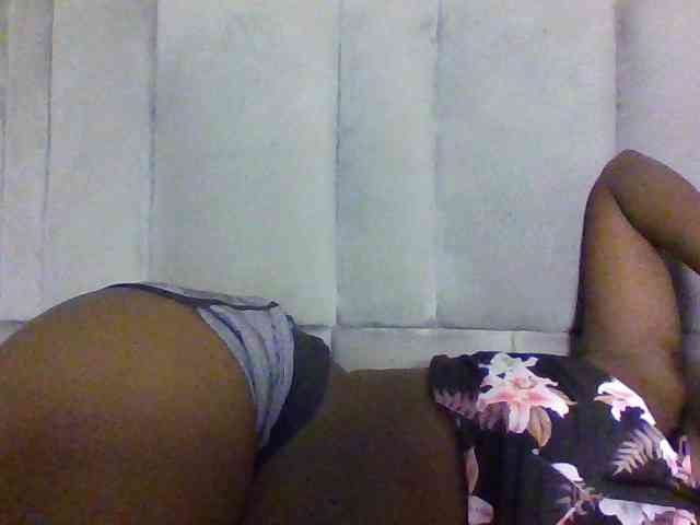 Sexydolly2 webcam