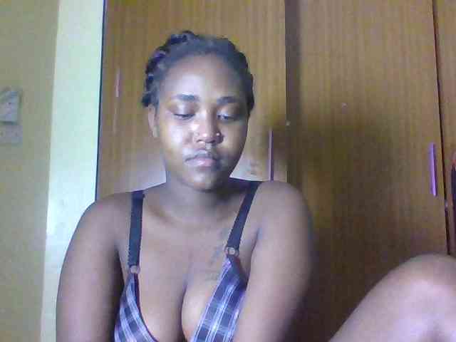 Sexydolly2 webcam
