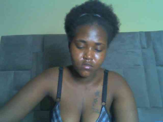 Sexydolly2 webcam