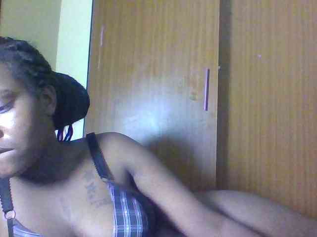 Sexydolly2 webcam