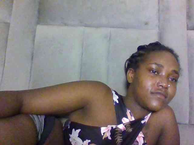 Sexydolly2 webcam