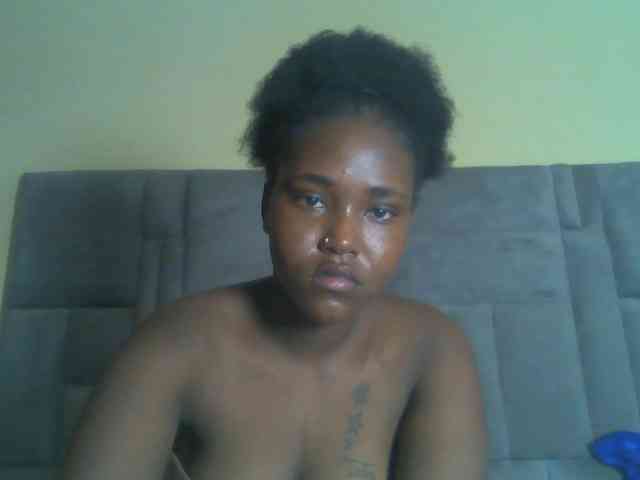 Sexydolly2 webcam