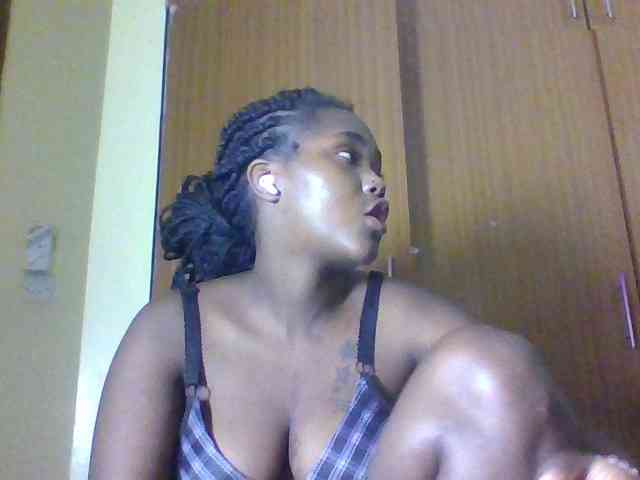 Sexydolly2 webcam