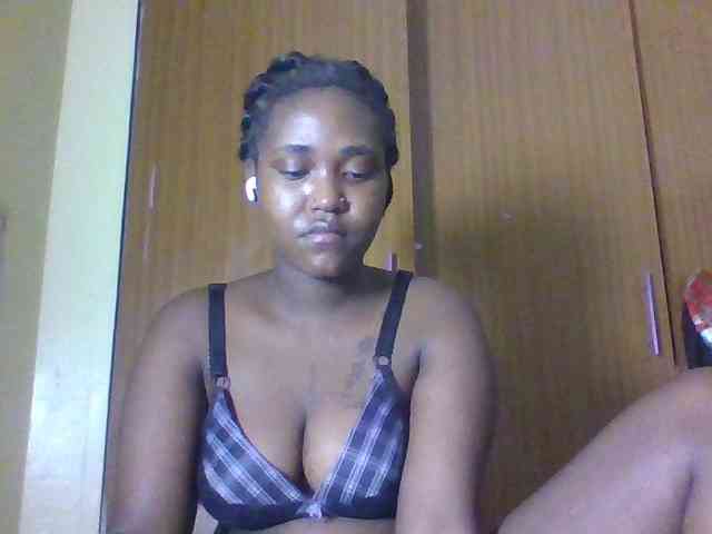 Sexydolly2 webcam
