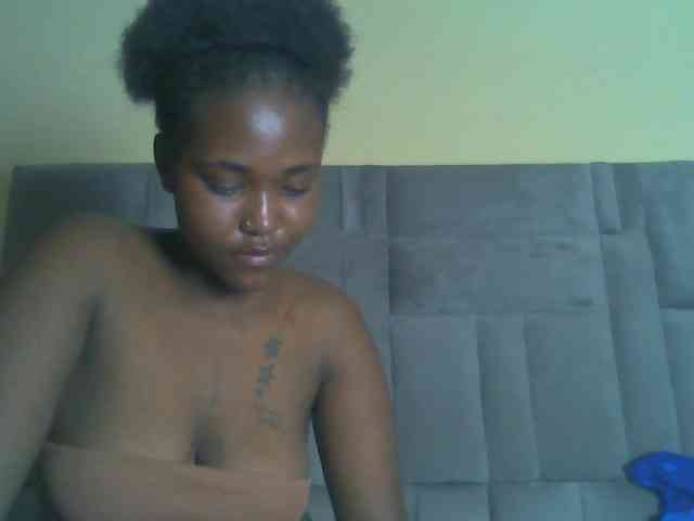 Sexydolly2 webcam