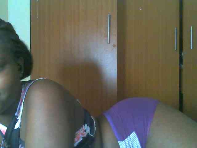 Sexydolly2 webcam