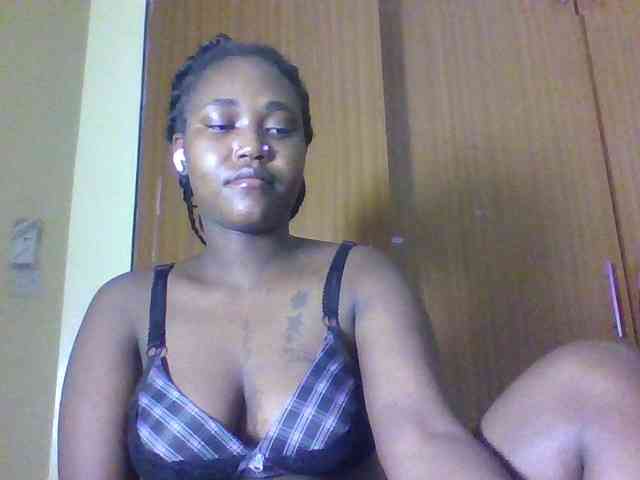 Sexydolly2 webcam