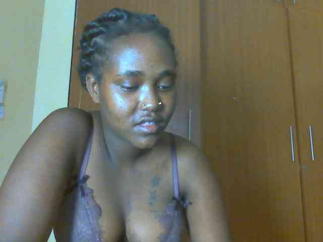 Sexydolly2 webcam