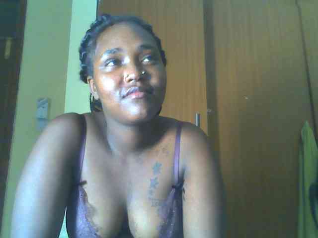 Sexydolly2 webcam