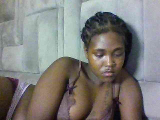 Sexydolly2 webcam