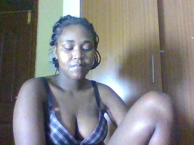 Sexydolly2 webcam
