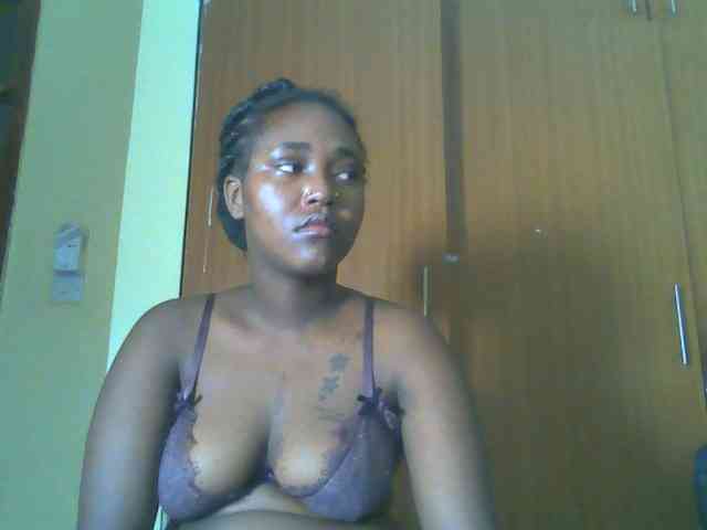 Sexydolly2 webcam