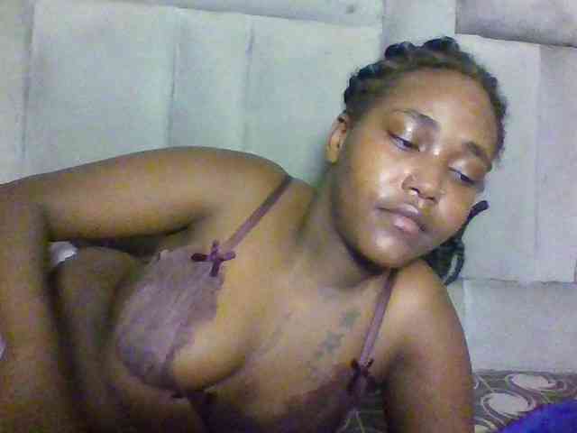 Sexydolly2 webcam