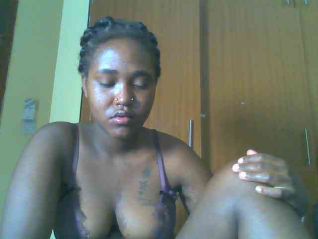 Sexydolly2 webcam