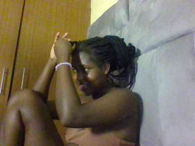 Sexydolly2 webcam