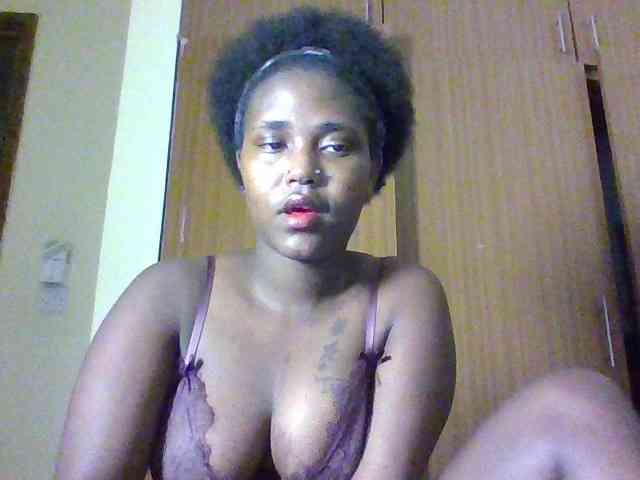 Sexydolly2 webcam