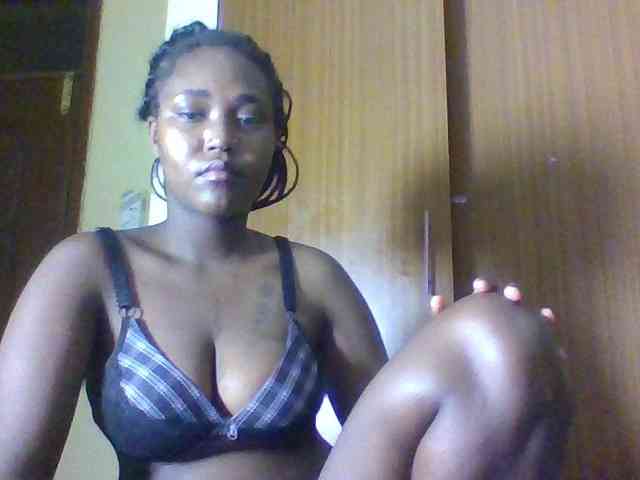 Sexydolly2 webcam