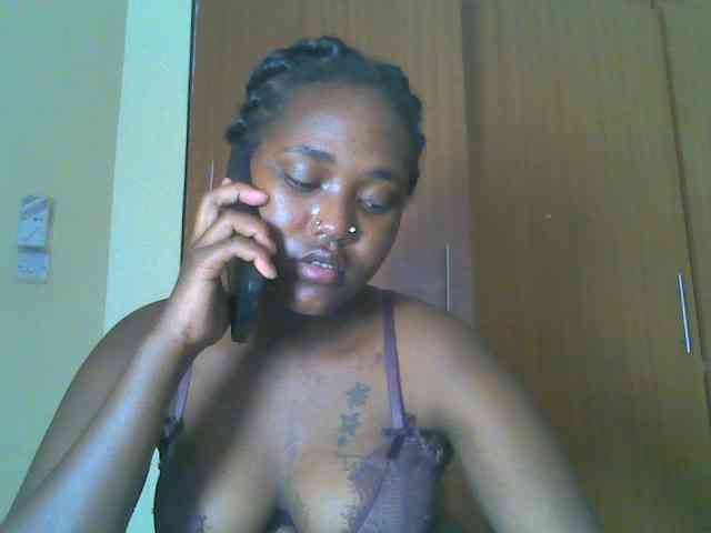 Sexydolly2 webcam