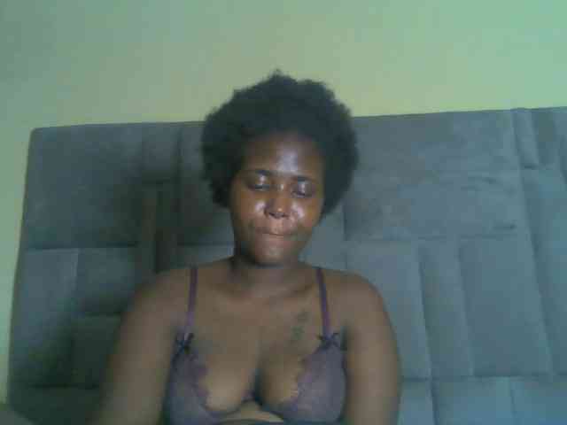 Sexydolly2 webcam