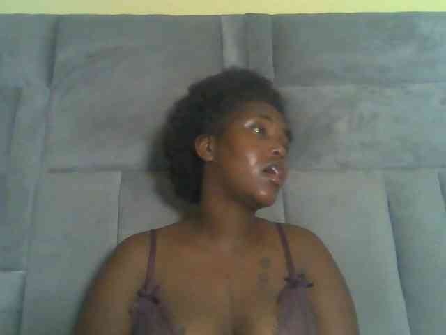 Sexydolly2 webcam