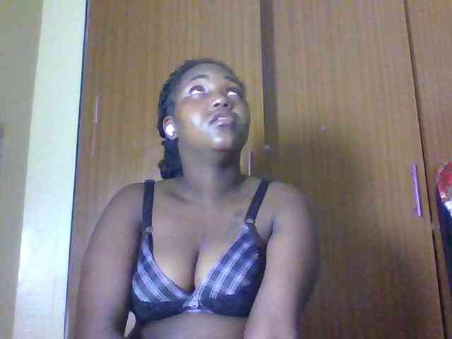 Sexydolly2 webcam