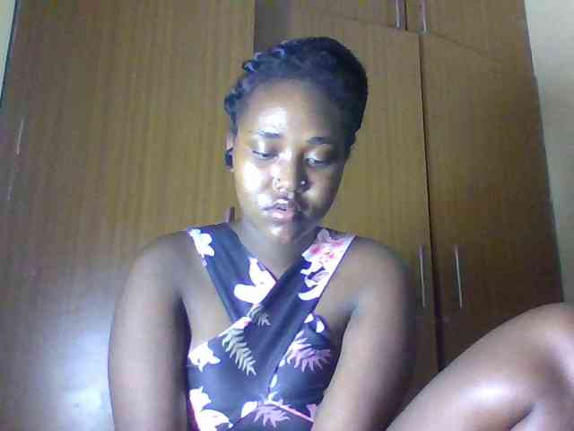 Sexydolly2 webcam
