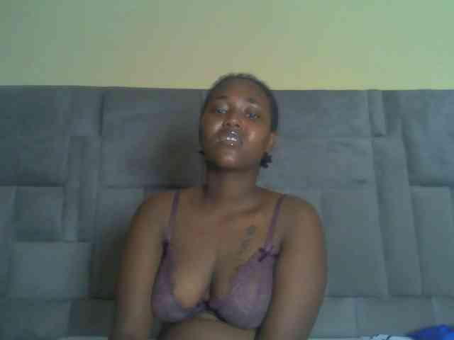 Sexydolly2 webcam