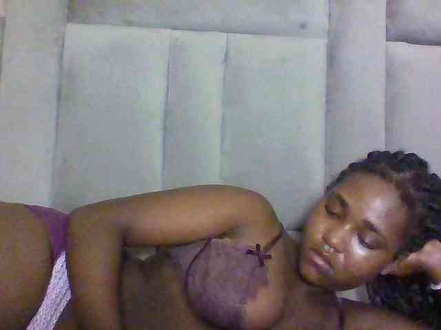 Sexydolly2 webcam