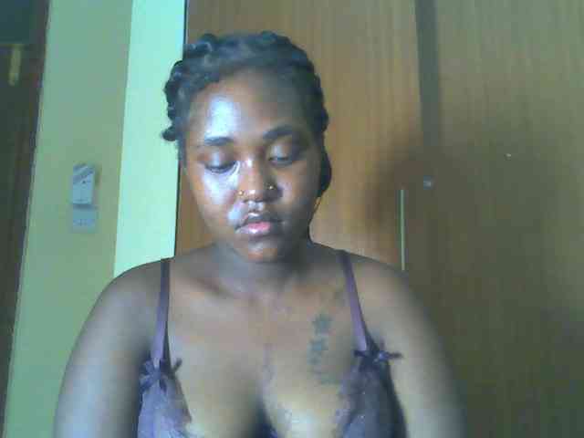 Sexydolly2 webcam
