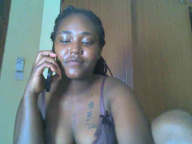 Sexydolly2 webcam