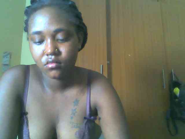 Sexydolly2 webcam