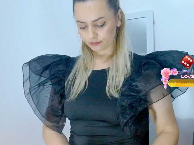 KimHotGirl