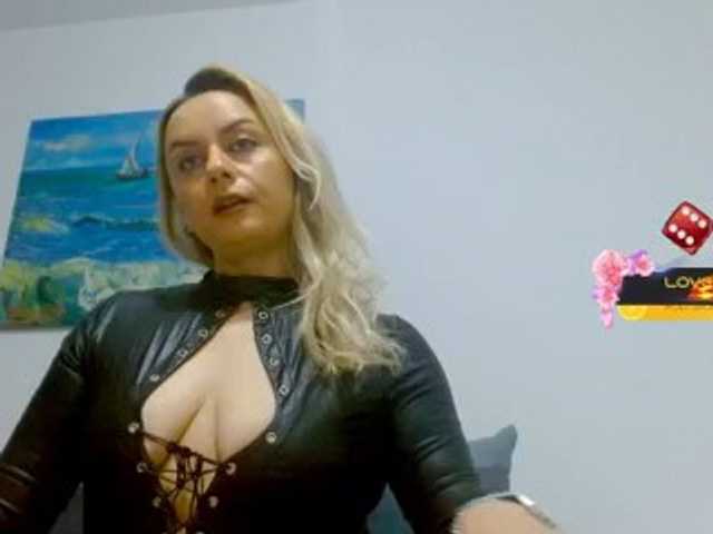 KimHotGirl