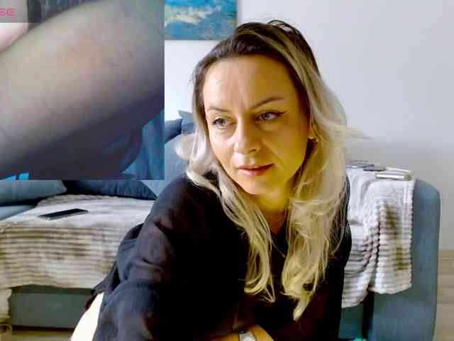KimHotGirl webcam