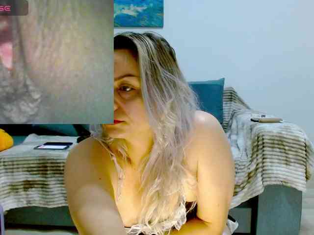 KimHotGirl