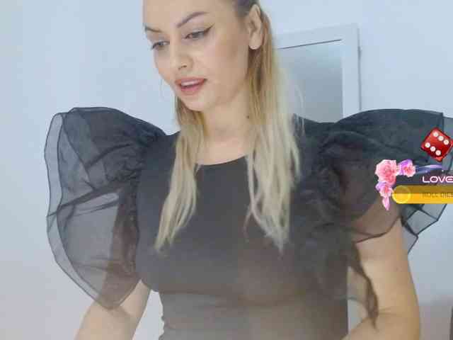KimHotGirl