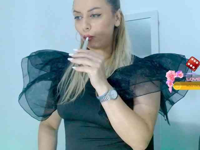 KimHotGirl