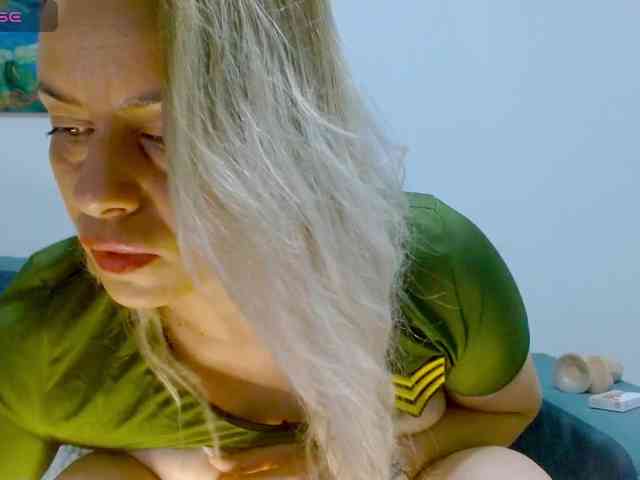 Modelo: KimHotGirl