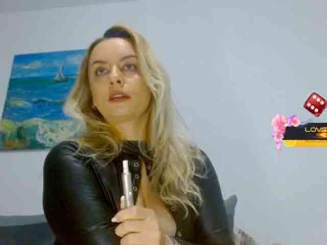 KimHotGirl webcam