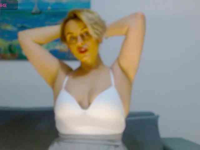 KimHotGirl webcam