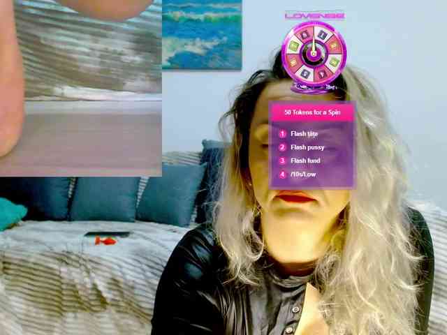 KimHotGirl webcam