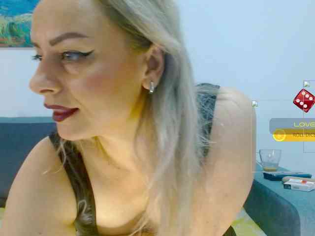 KimHotGirl webcam