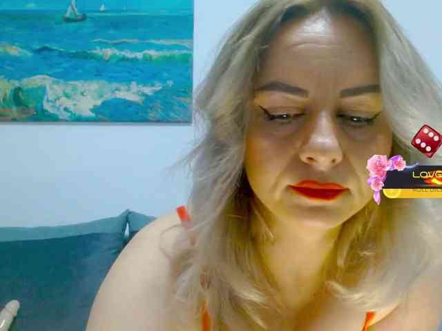 KimHotGirl webcam